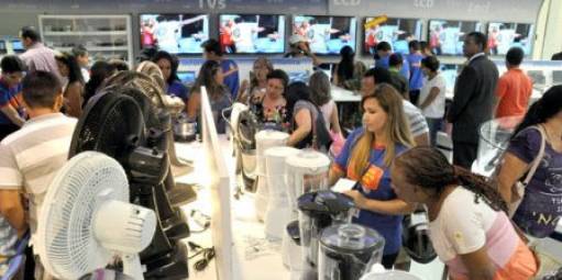 Sem feriado campanha no comércio continua